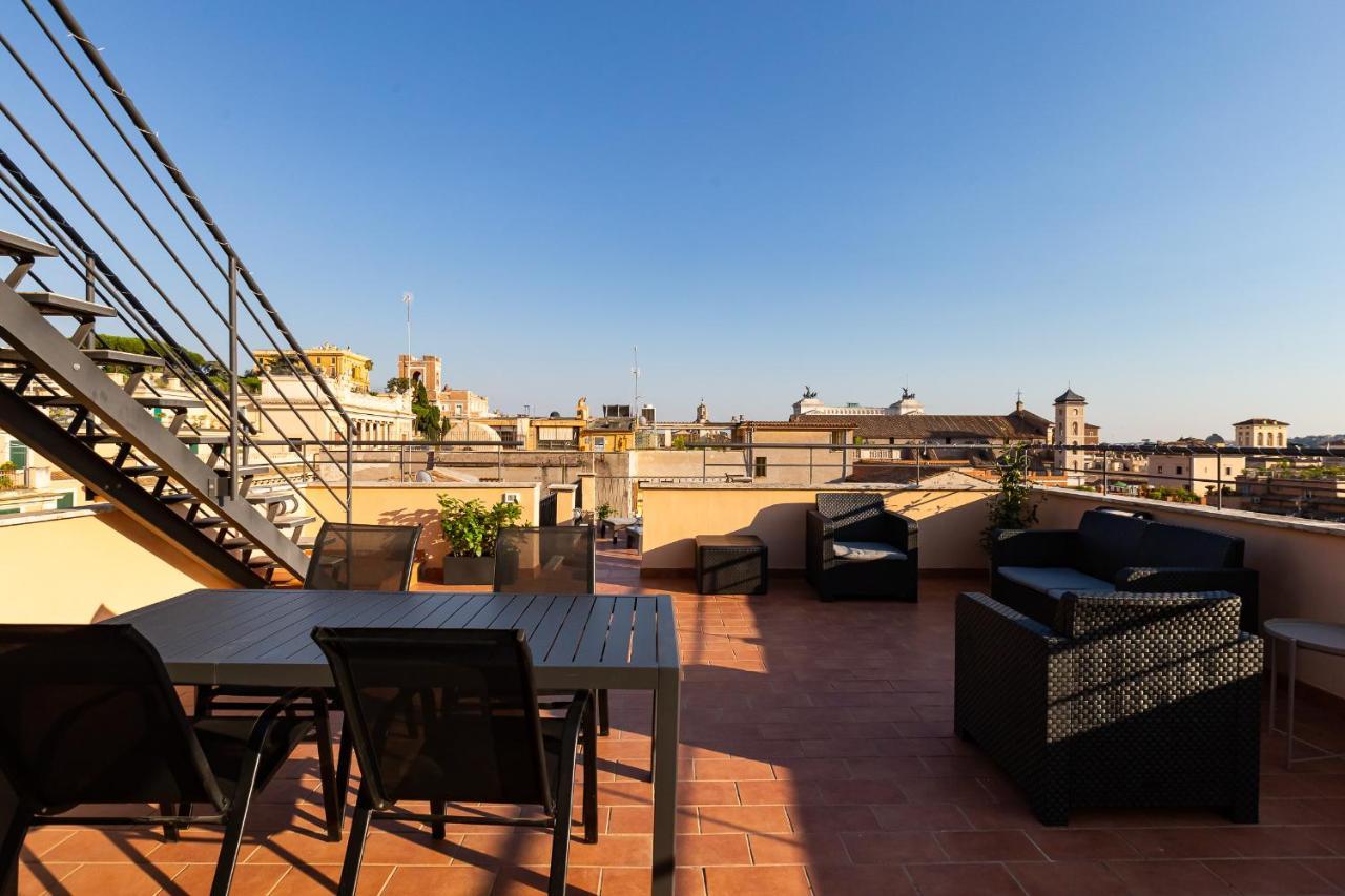Готель Vivilo Roma Trevi - Luxury Experience - Private Jacuzzi On Terrace - Insane View Екстер'єр фото