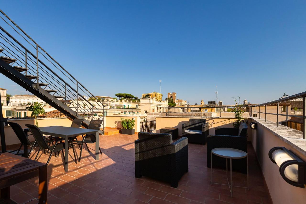 Готель Vivilo Roma Trevi - Luxury Experience - Private Jacuzzi On Terrace - Insane View Екстер'єр фото