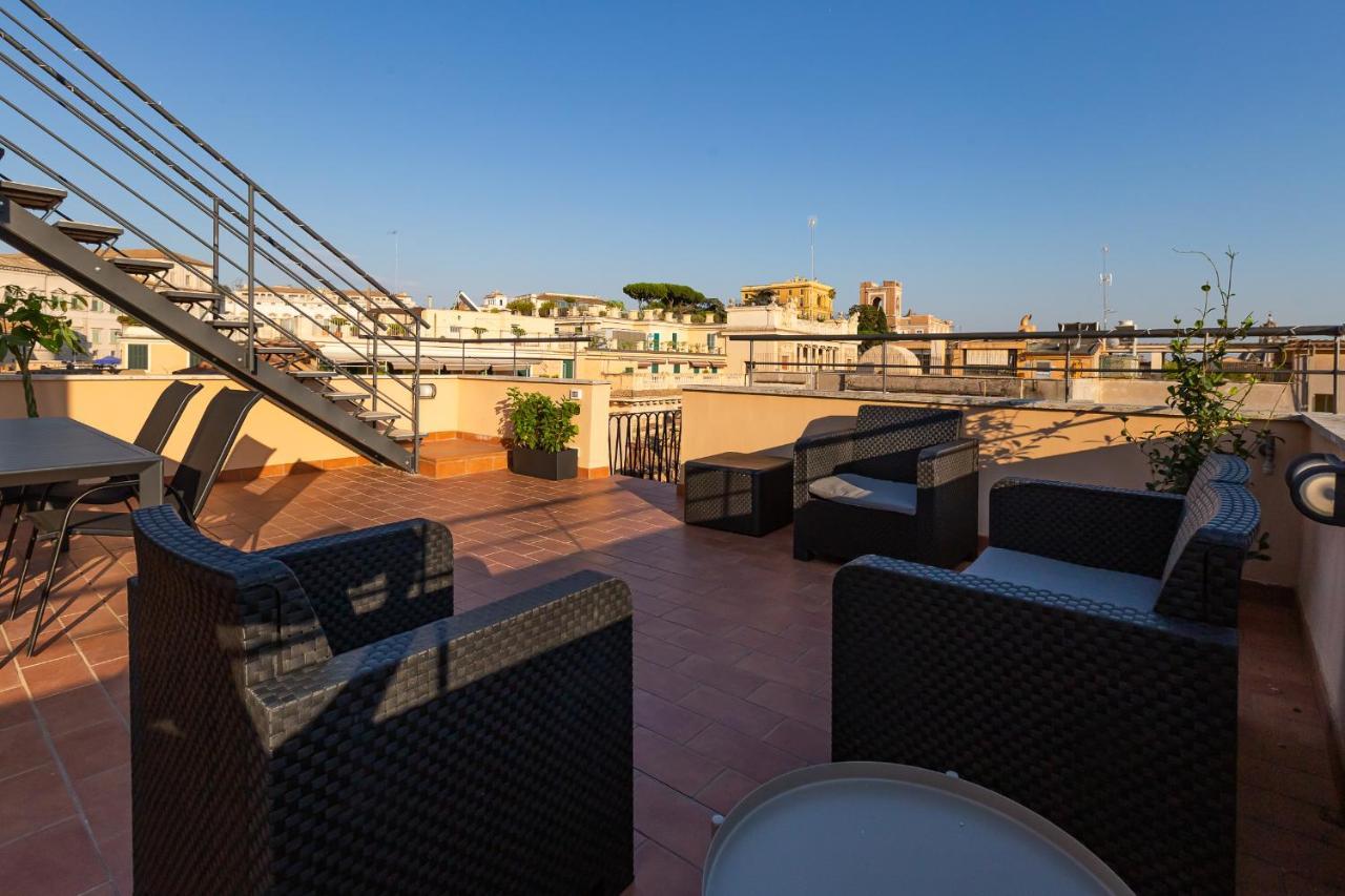 Готель Vivilo Roma Trevi - Luxury Experience - Private Jacuzzi On Terrace - Insane View Екстер'єр фото