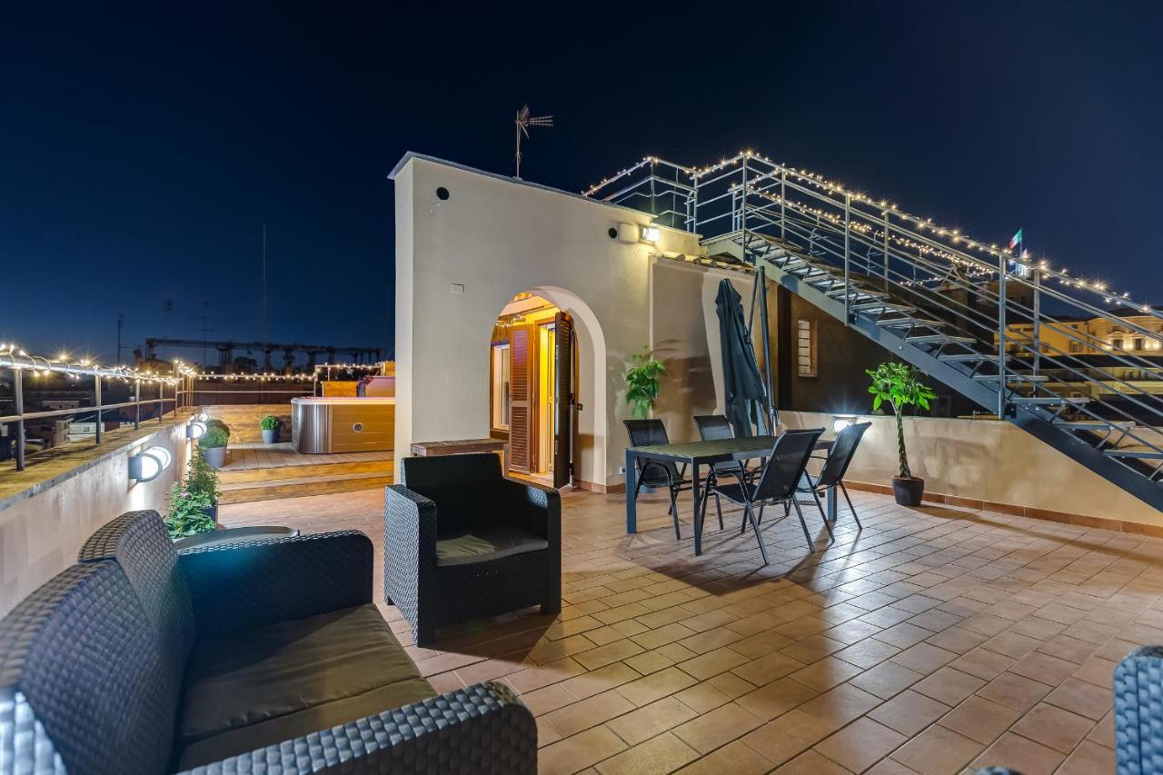Готель Vivilo Roma Trevi - Luxury Experience - Private Jacuzzi On Terrace - Insane View Екстер'єр фото