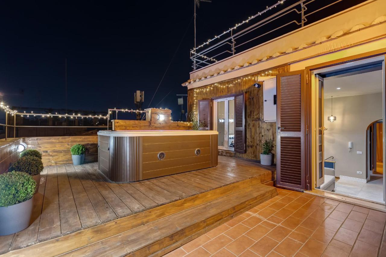 Готель Vivilo Roma Trevi - Luxury Experience - Private Jacuzzi On Terrace - Insane View Екстер'єр фото